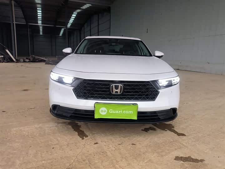 Фото 3 - Honda Accord