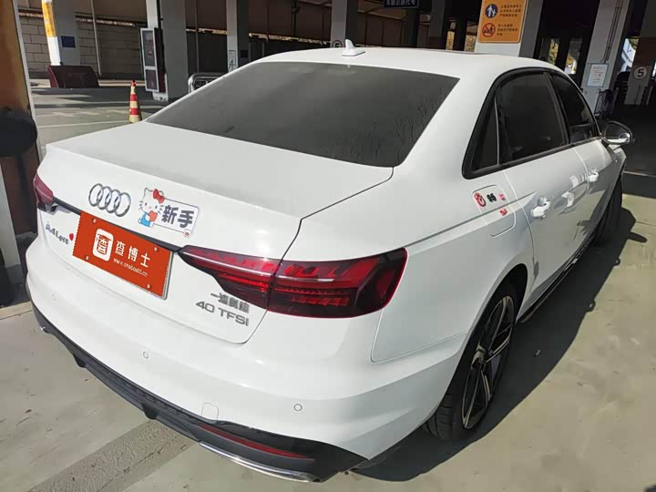 Фото 2 - Audi A4L