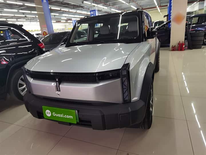 Фото 1 - Chery iCar 03