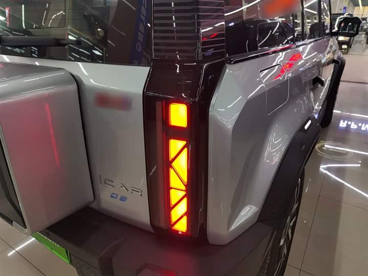 Фото 8 - Chery iCar 03