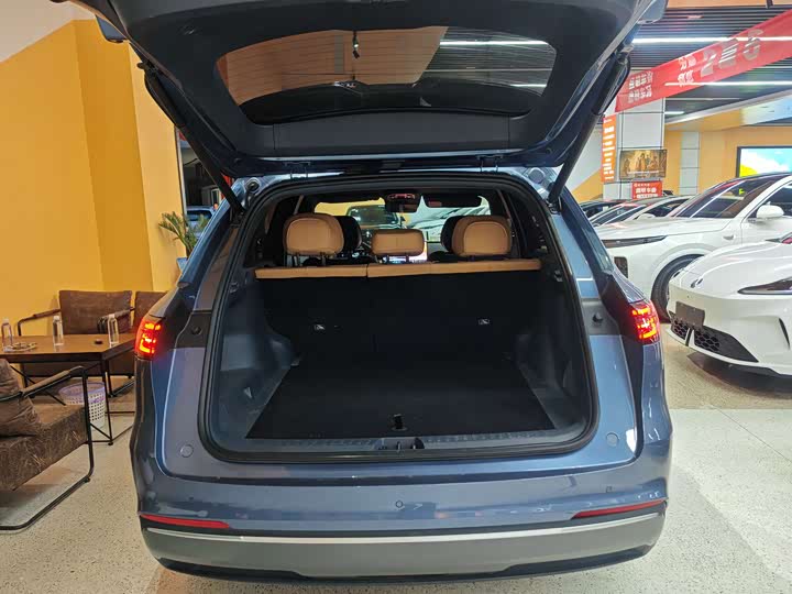 Фото 6 - Geely Galaxy Starship 7