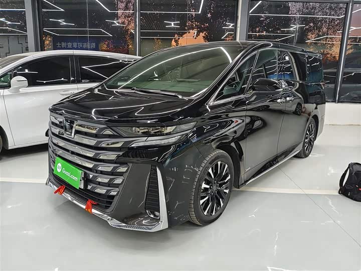 Фото 2 - Toyota Vellfire