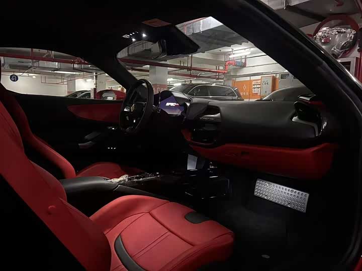 Фото 8 - Ferrari SF90