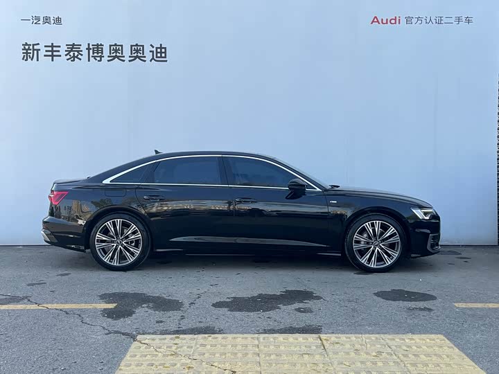 Фото 4 - Audi A6L