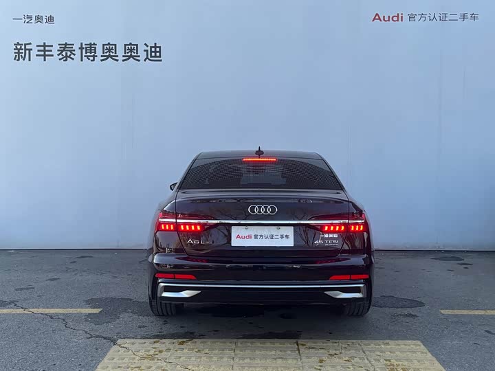 Фото 5 - Audi A6L