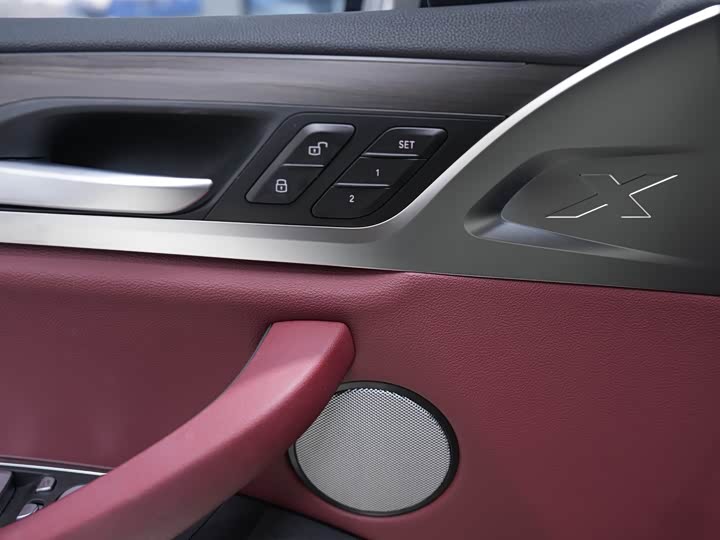 Фото 10 - BMW X3