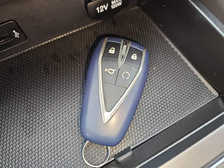 Фото 9 - Changan CS75 Plus