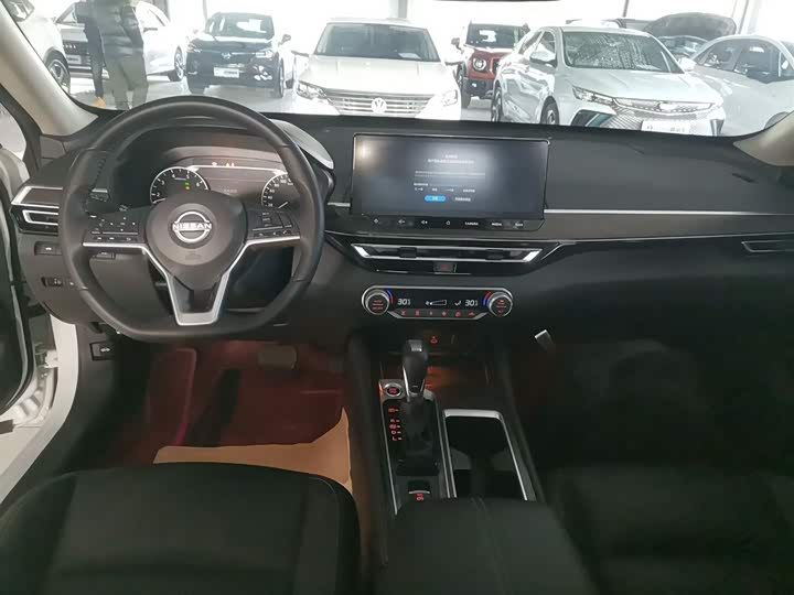 Фото 10 - Nissan Teana