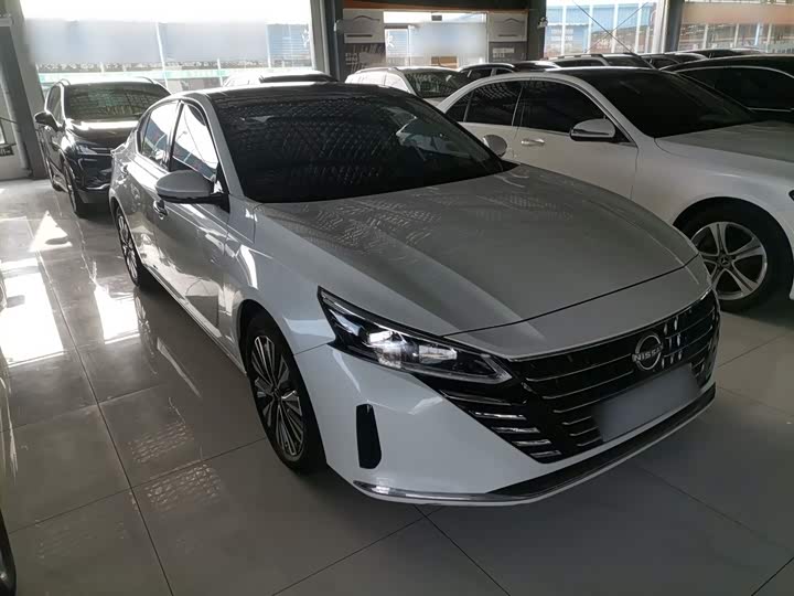 Фото 4 - Nissan Teana