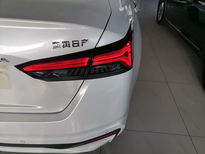 Фото 8 - Nissan Teana