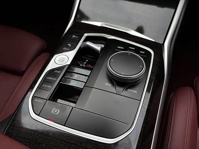 Фото 11 - BMW 3 Series