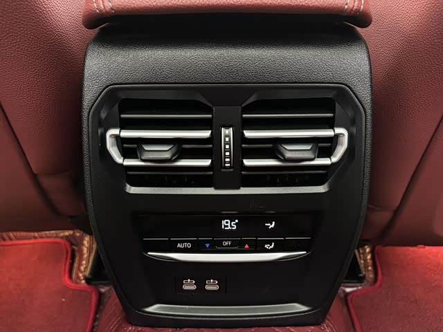 Фото 17 - BMW 3 Series