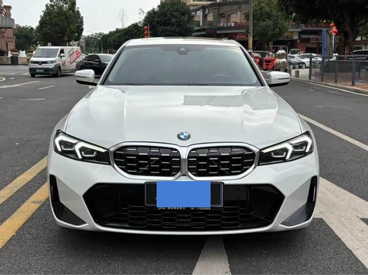 Фото 2 - BMW 3 Series