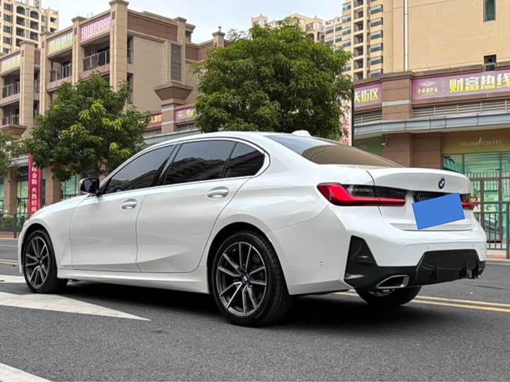 Фото 23 - BMW 3 Series