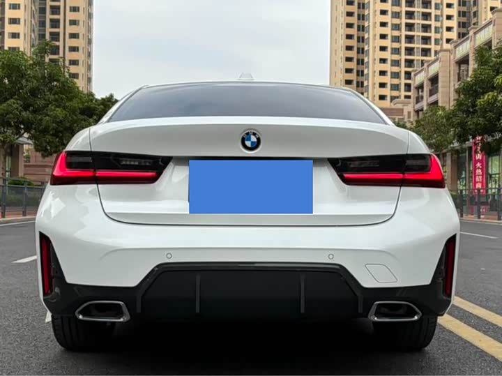 Фото 24 - BMW 3 Series