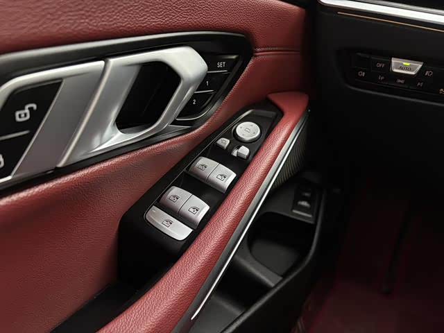 Фото 9 - BMW 3 Series