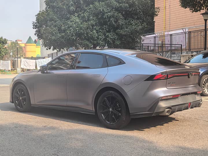 Фото 9 - Changan UNI-V