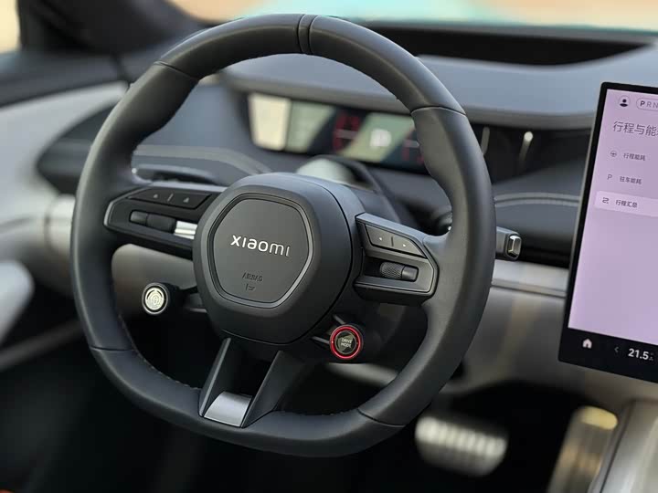 Фото 10 - Xiaomi SU7