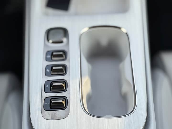 Фото 12 - Xiaomi SU7