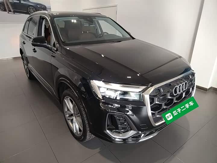 Фото 4 - Audi Q7