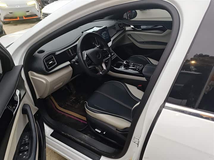 Фото 15 - BYD Qin Plus