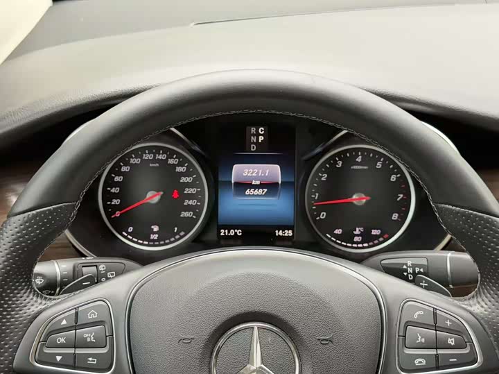 Фото 5 - Mercedes-Benz V-Class