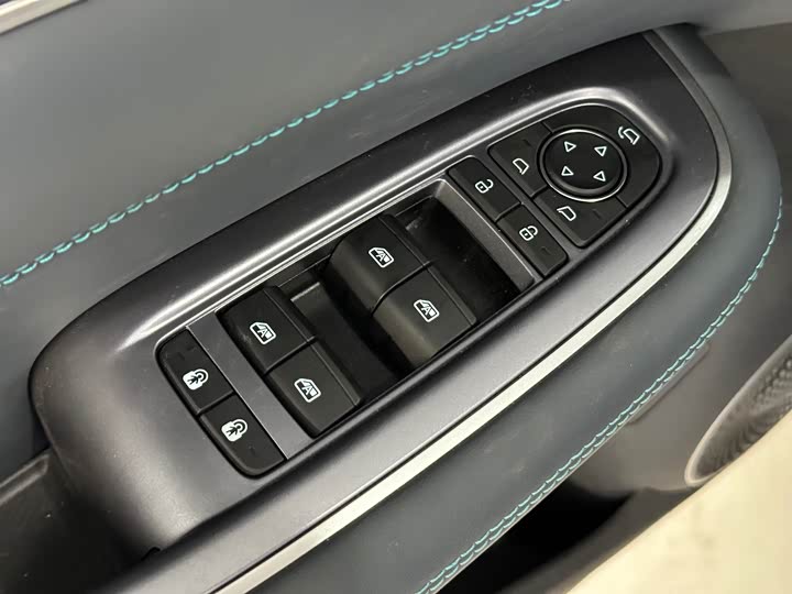 Фото 16 - BYD Sea Lion 07 DM-i Hybrid