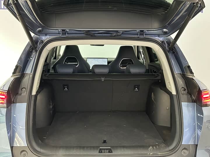 Фото 8 - BYD Sea Lion 07 DM-i Hybrid