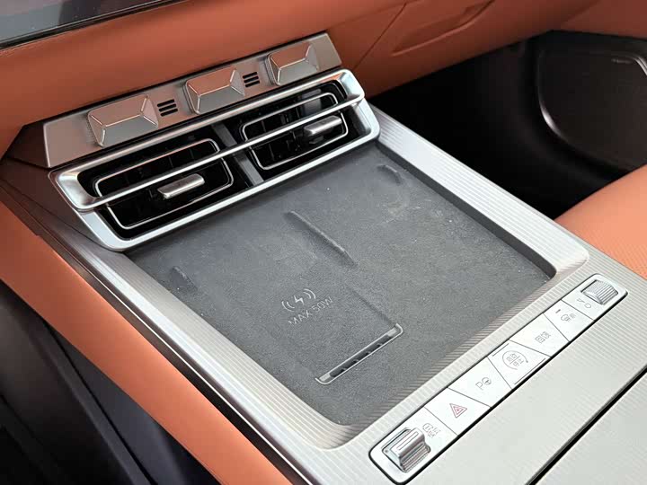 Фото 37 - BYD Han L