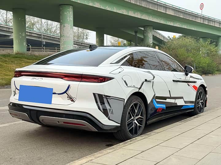 Фото 9 - BYD Han L