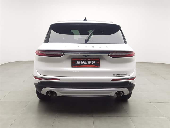 Фото 4 - Lincoln Corsair