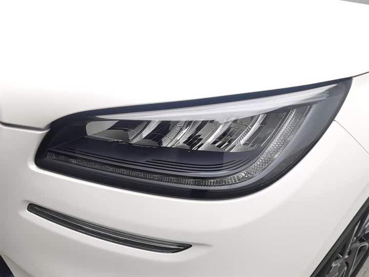 Фото 7 - Lincoln Corsair