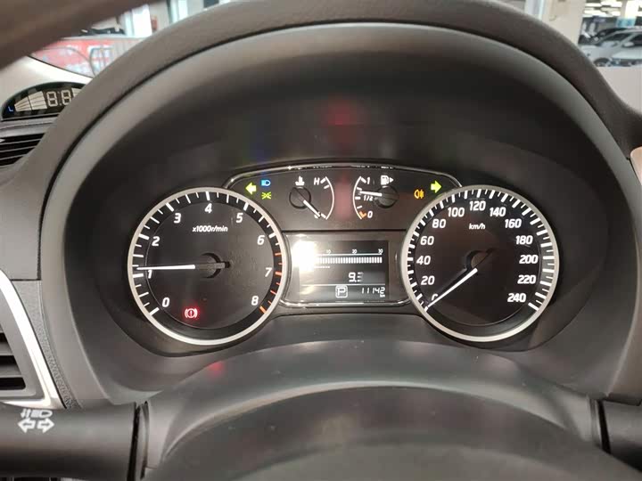 Фото 4 - Nissan Sylphy