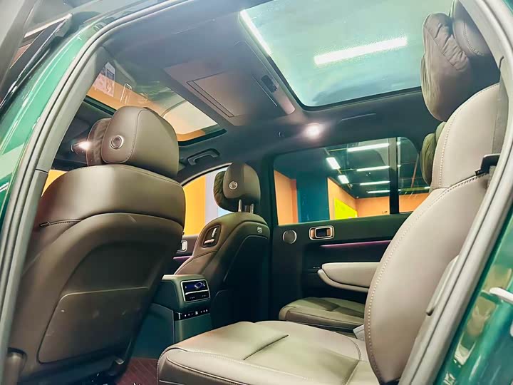 Фото 11 - LiXiang L9