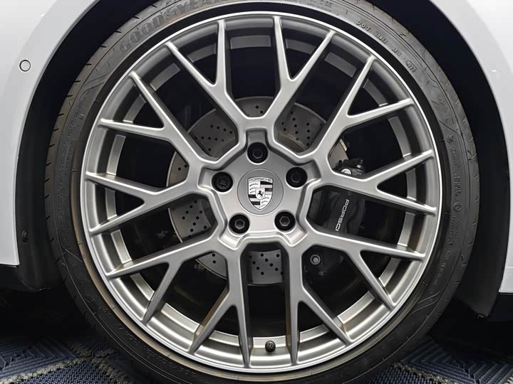 Фото 6 - Porsche 911