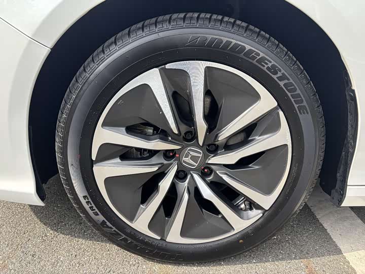 Фото 16 - Honda Inspire