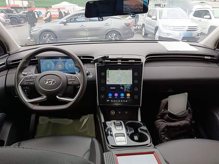 Фото 10 - Hyundai Tucson L