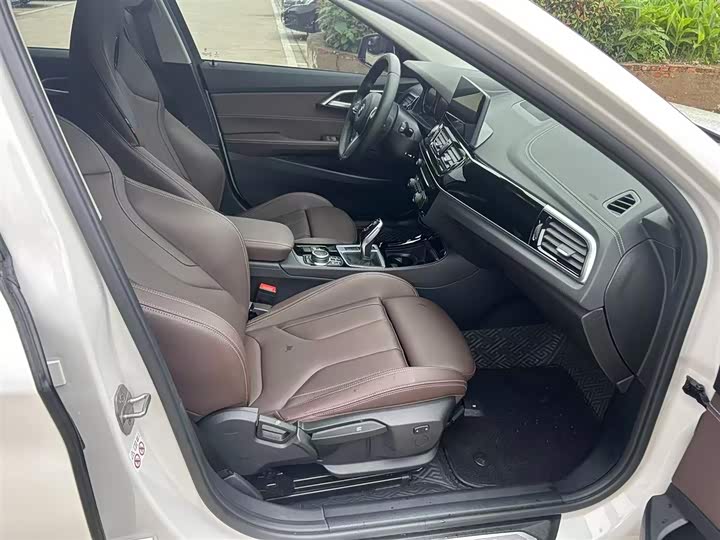 Фото 10 - BMW 1 Series