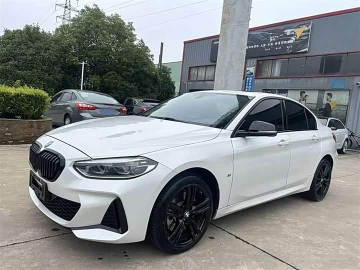 Фото 2 - BMW 1 Series