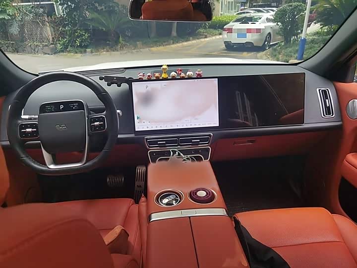 Фото 13 - LiXiang L7