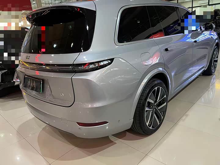 Фото 12 - LiXiang L9