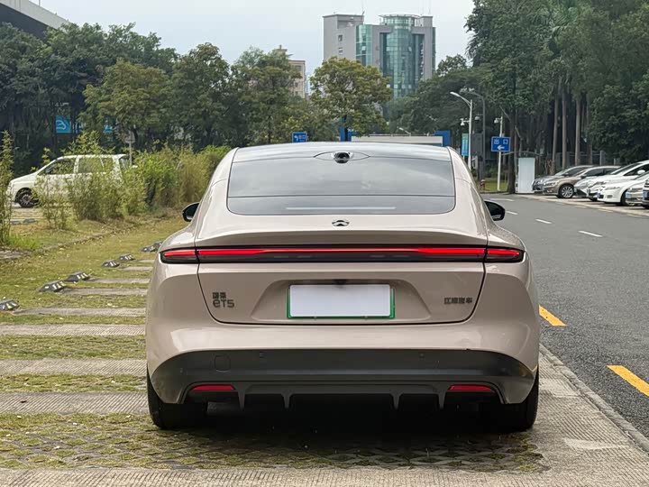 Фото 8 - Nio ET5