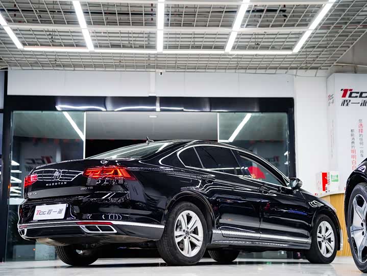 Фото 11 - Volkswagen Magotan