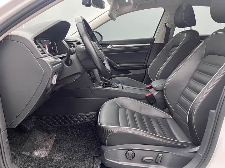 Фото 18 - Volkswagen Lamando L