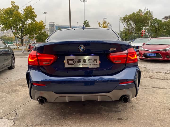 Фото 11 - BMW 1 Series