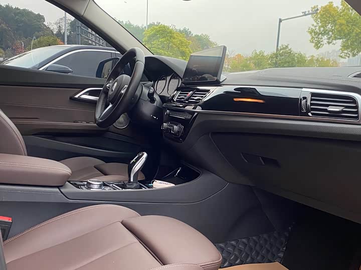 Фото 9 - BMW 1 Series