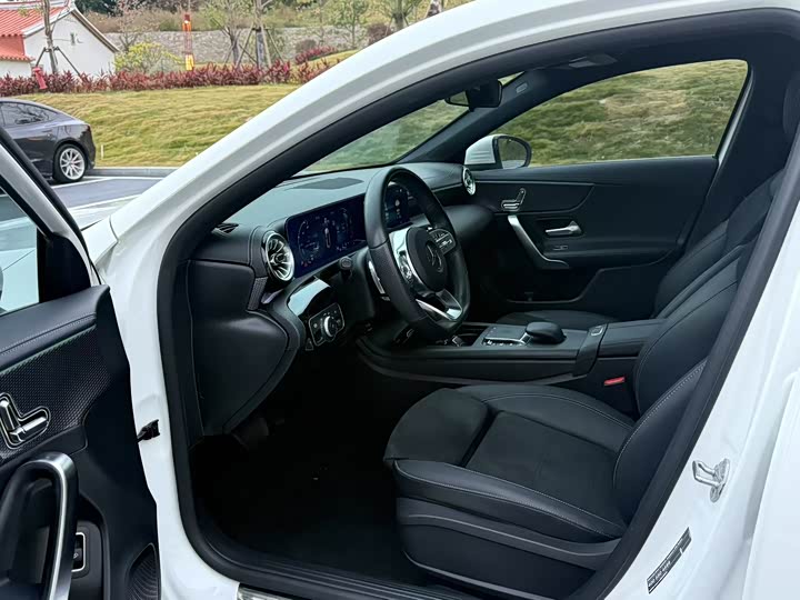 Фото 7 - Mercedes-Benz A-Class