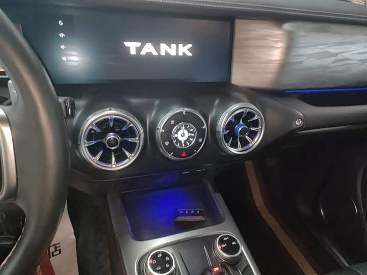 Фото 13 - Tank 300