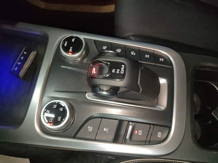 Фото 14 - Tank 300