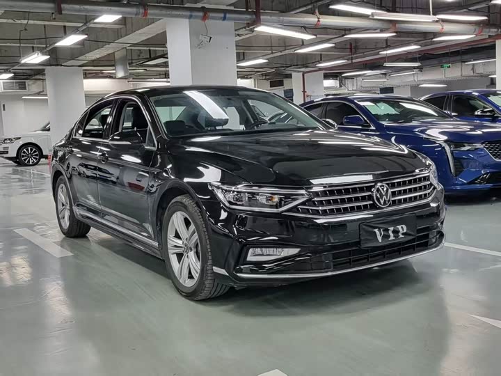 Фото 3 - Volkswagen Magotan